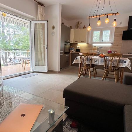 Sidus Maris, Spacious Seaside Apartment With Free Parking Мартиншчіца Екстер'єр фото